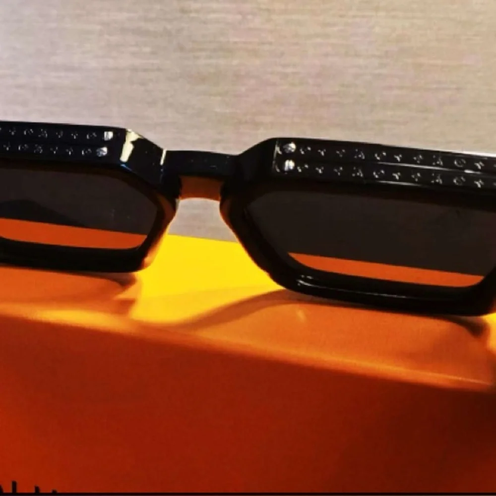 Louis Vuitton 1.1 Millionaire Sunglasses Cartoon Friends Monogram Black Designer - Picture 15 of 16